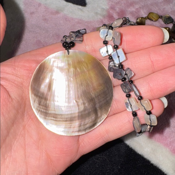 Shell Necklace Set - Picture 2 of 5
